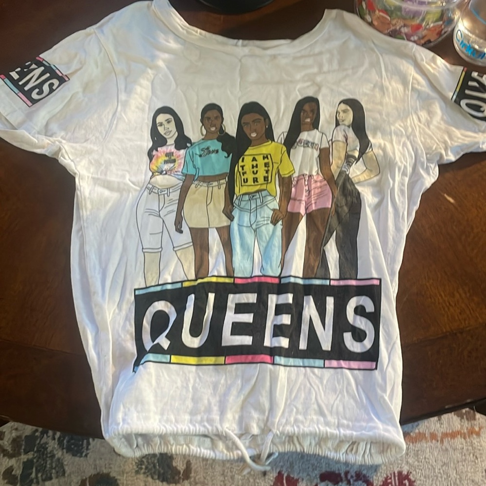 Queens t-shirt